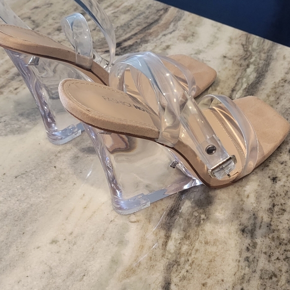 Clear wedge heel size 10 w - Picture 3 of 7